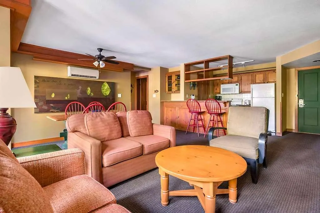 Hilton Grand Vacations Club Whistler Hotel