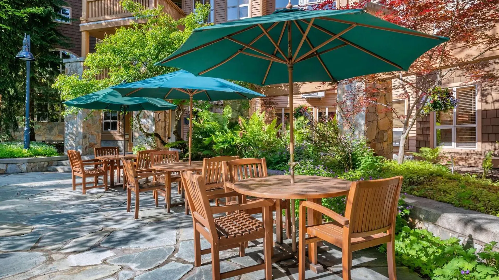 Hilton Grand Vacations Club Whistler Hotel